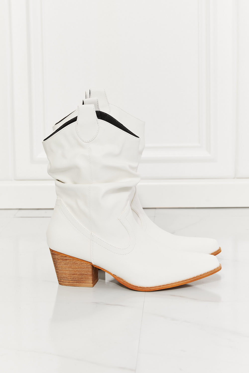 Cowboy Boots - Scrunch Cowboy Boots in White