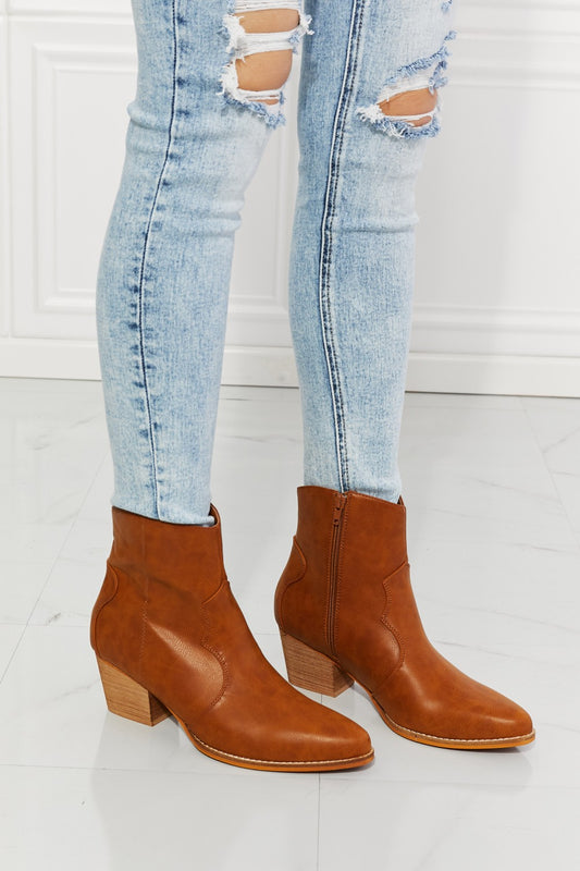 Ankle Boots - Leather Western in Ochre