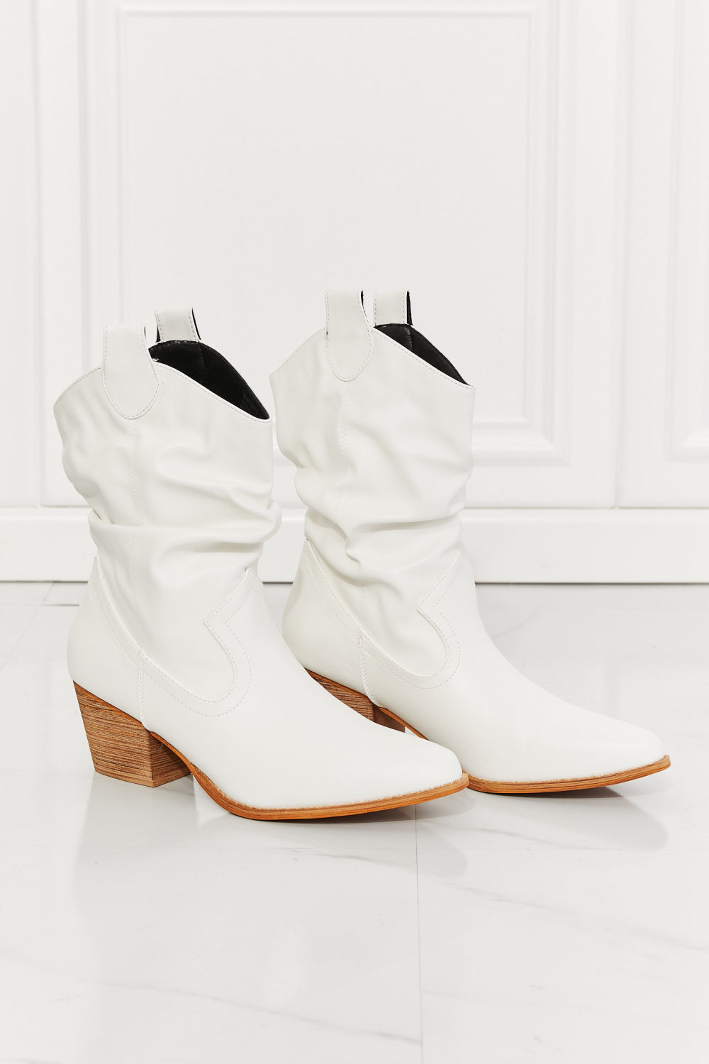 Cowboy Boots - Scrunch Cowboy Boots in White