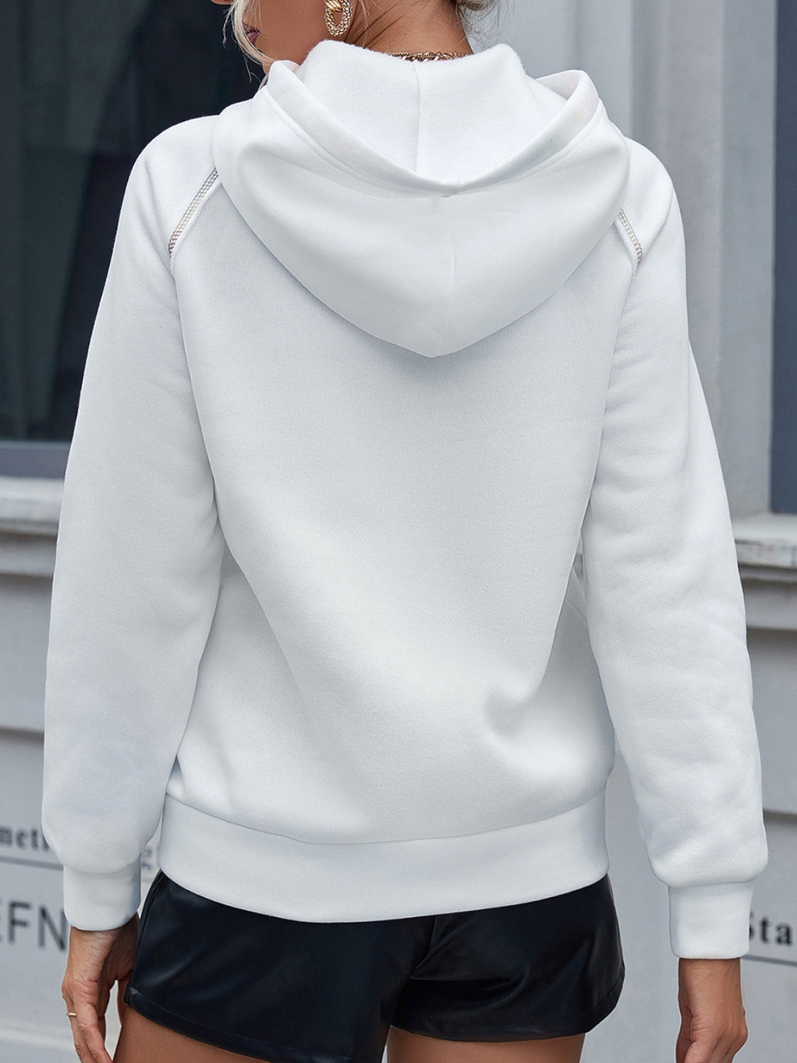 Contrast Stitching Raglan Sleeve Hoodie